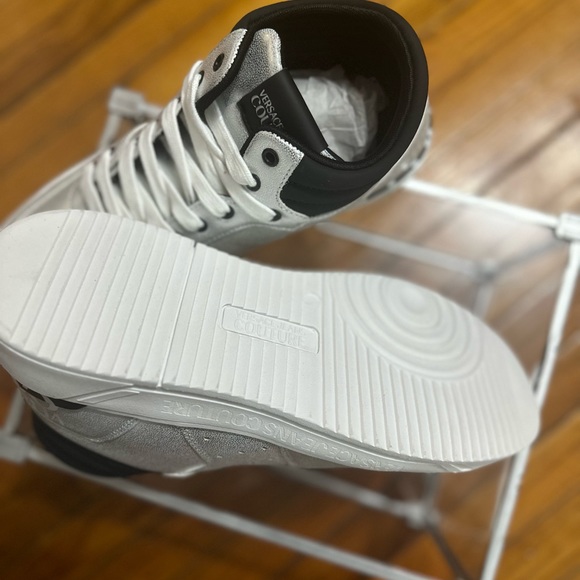 Men’s Versace Jeans Couture Starlight High-Top Sneakers Silver and Black - Picture 7 of 10